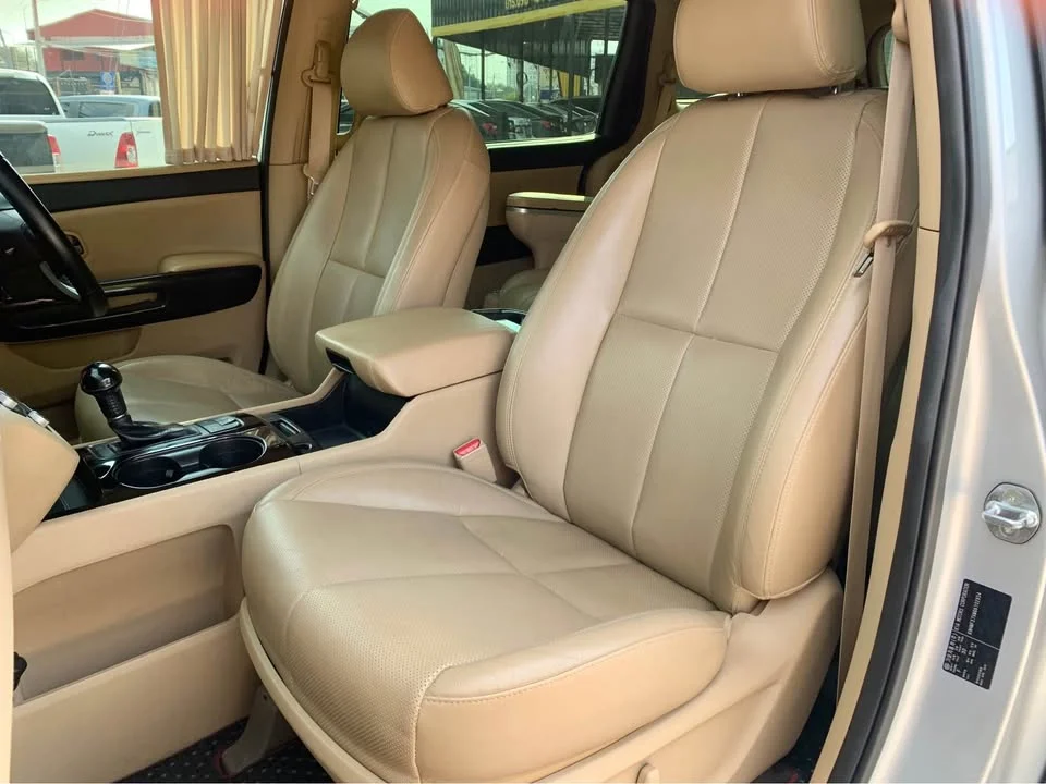 2015 Kia Carnival III 2