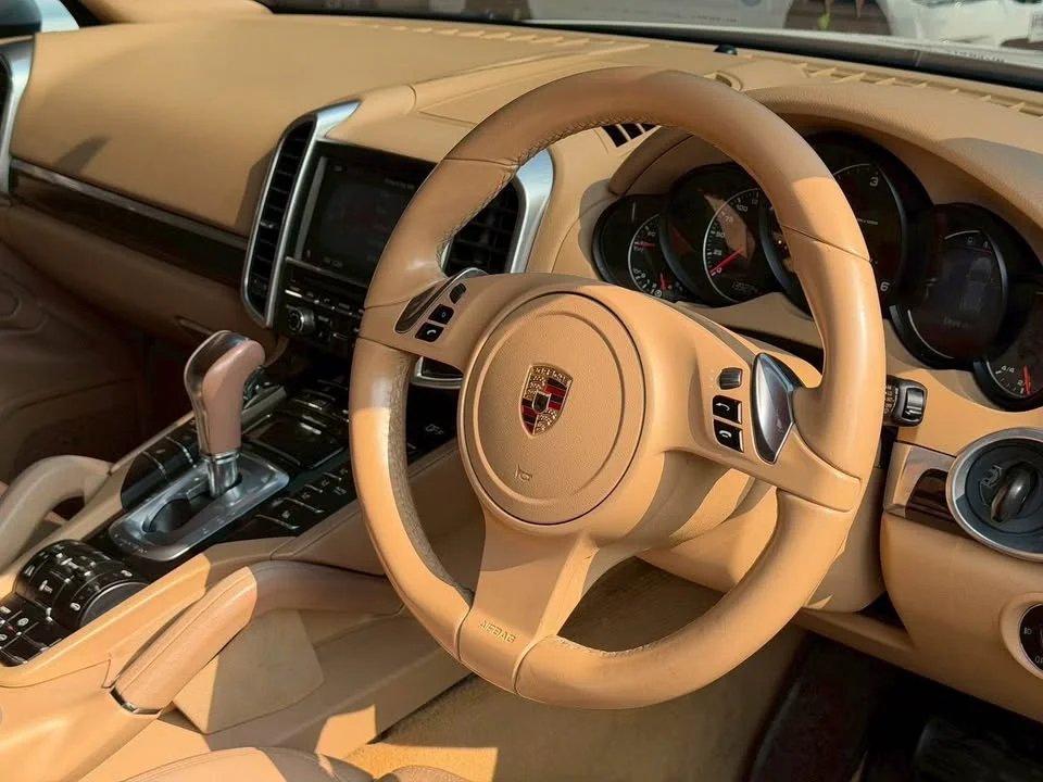 2012 Porsche Cayenne II 2