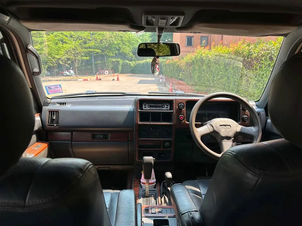 1995 Isuzu Trooper II 2