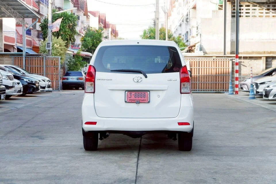 2012 Toyota Avanza II 2