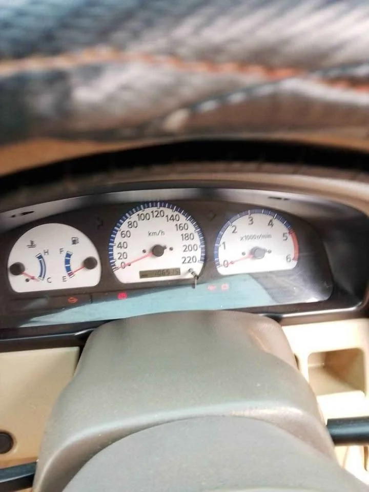 2001 Nissan Frontier I 3