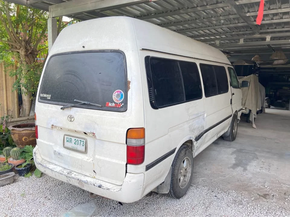 2000 Toyota Commuter IV (H100) 3