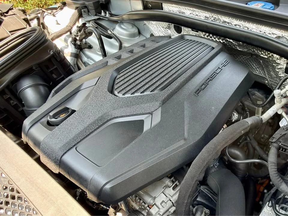 2022 Porsche Macan I 2