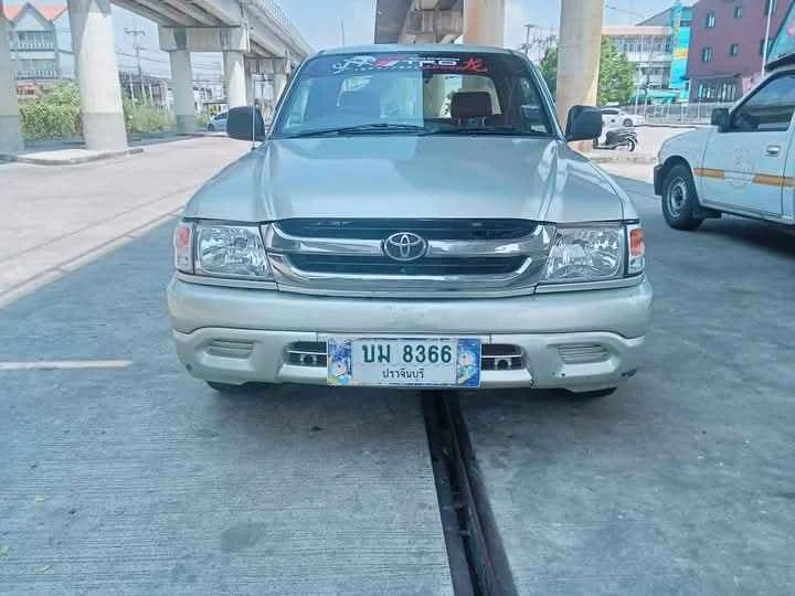2004 Toyota Hilux Tiger VI 3