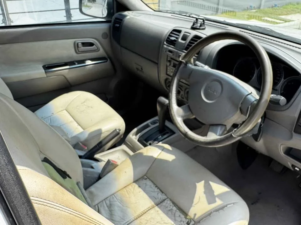 2006 Isuzu MU-7 2