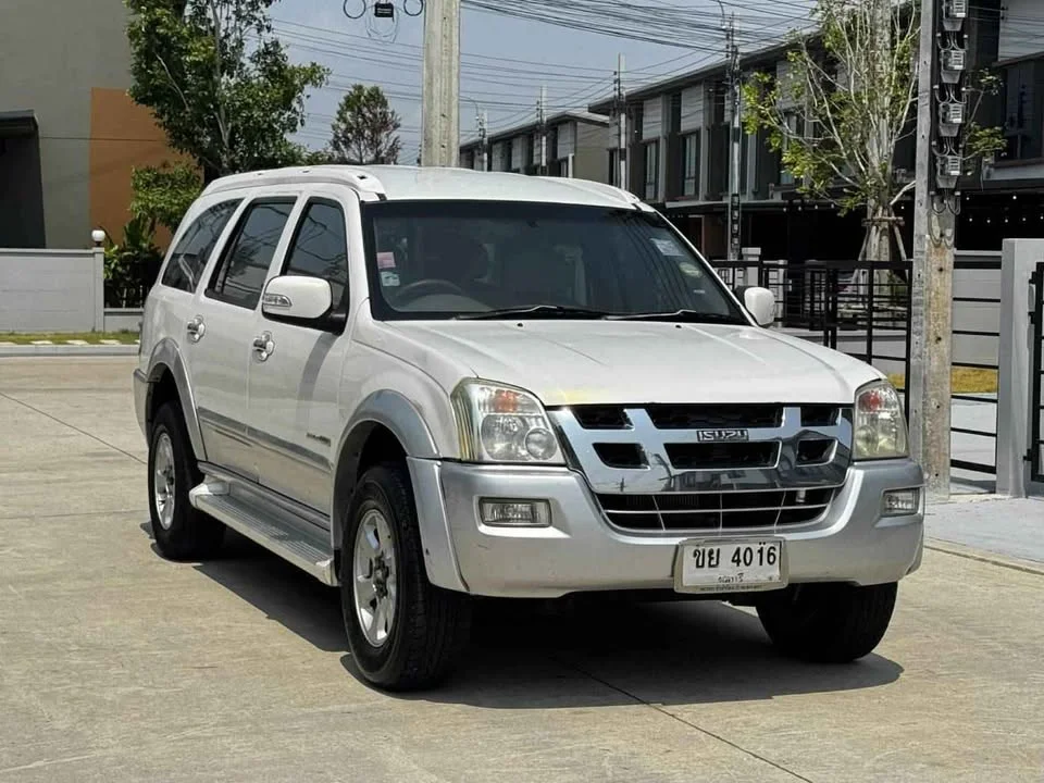 2006 Isuzu MU-7 2