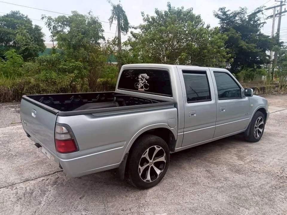 2001 Isuzu Faster Dragon Eyes III 2
