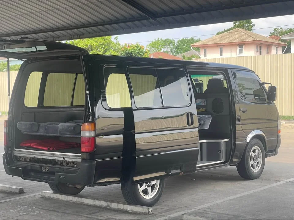 Toyota Commuter IV (H100) 2