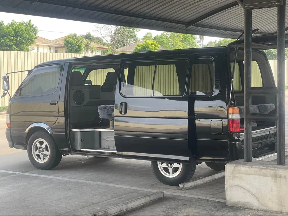 Toyota Commuter IV (H100) 3