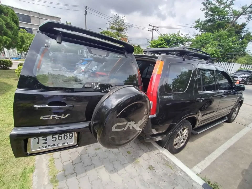 2002 Honda CR-V II 3