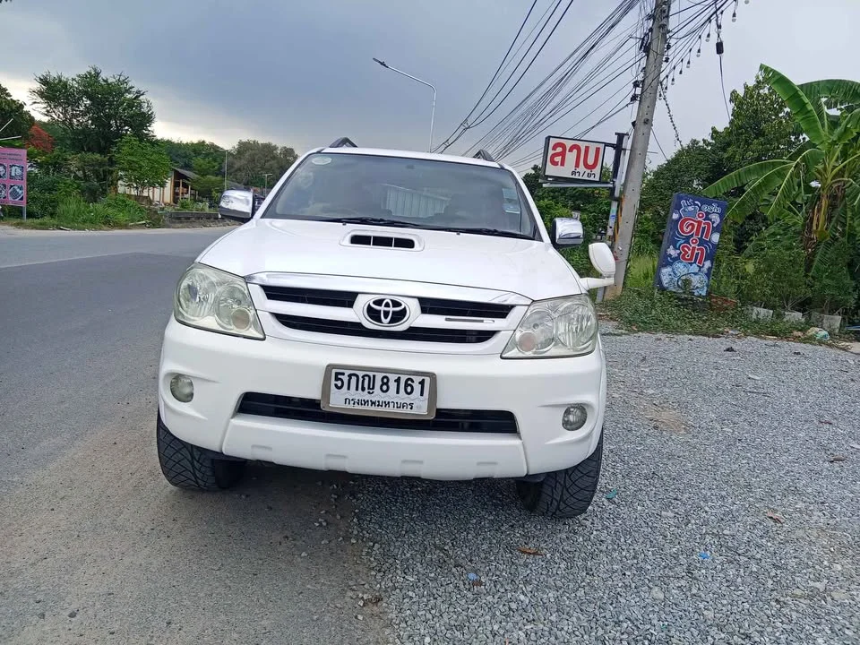 2008 Toyota Fortuner I 3