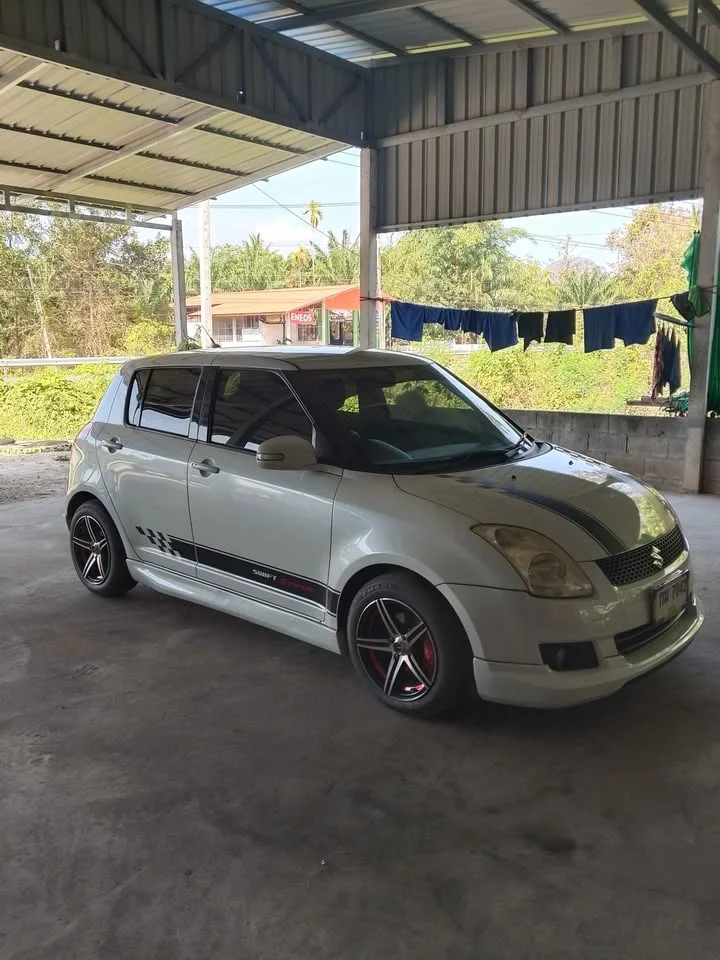 2011 Suzuki Swift I 3