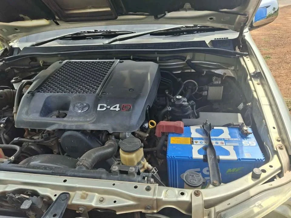 2010 Toyota Hilux VII 2