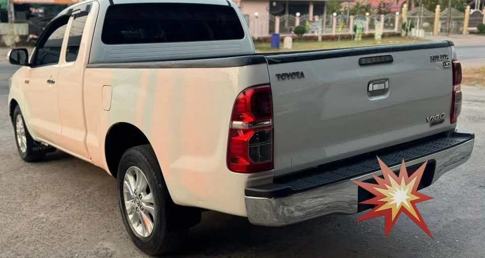 2013 Toyota Hilux VII 2