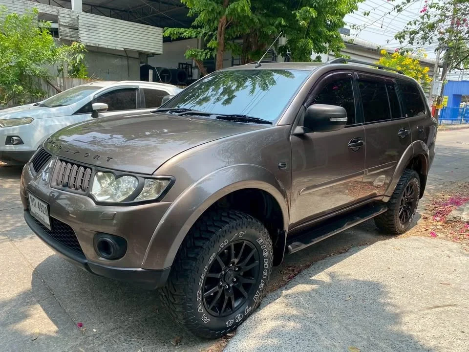 2012 Mitsubishi Pajero Sport II 3