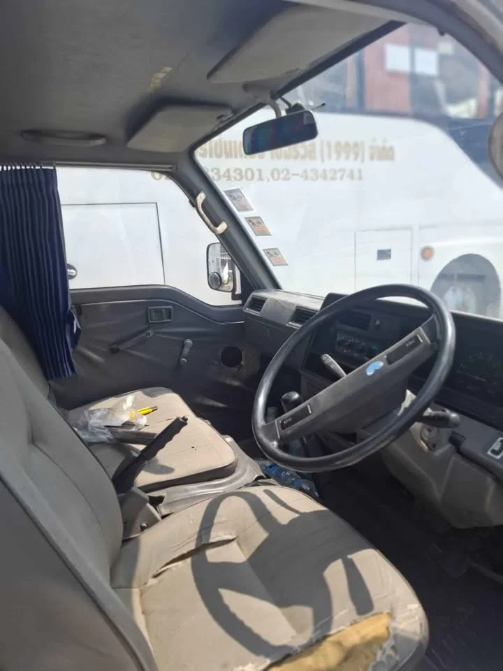 1987 Nissan Urvan IV (E24) 2
