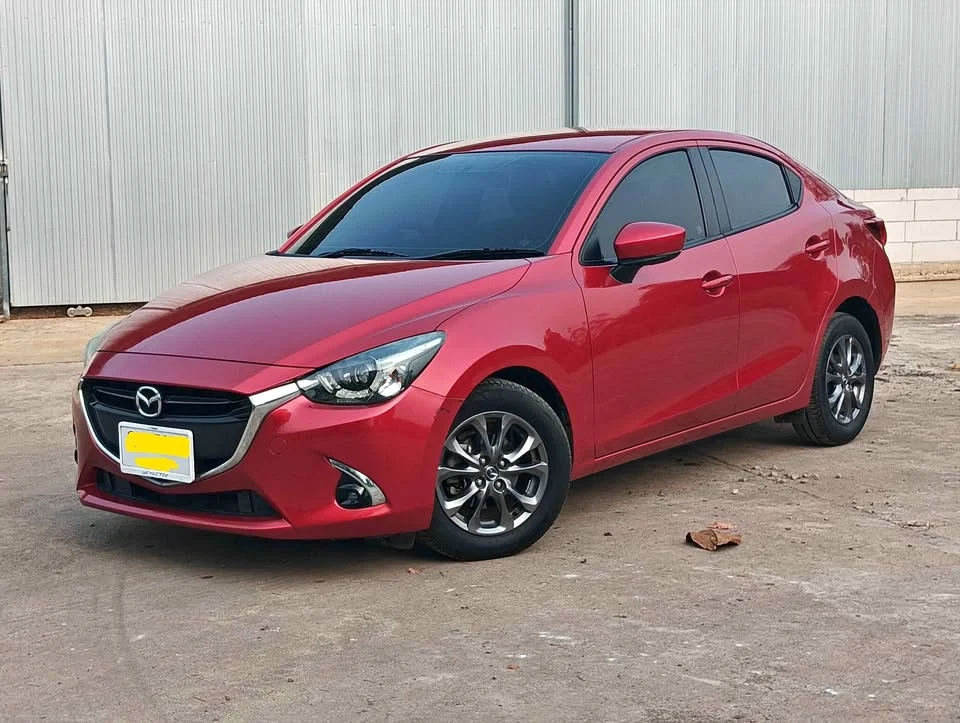 2017 Mazda 2 III 3