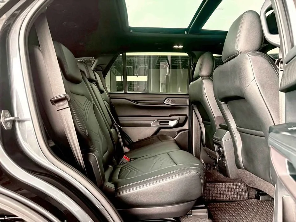 2024 Ford Everest III 2