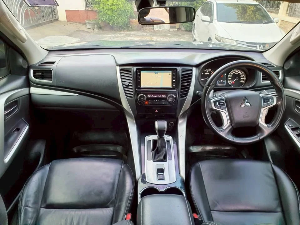 2016 Mitsubishi Pajero Sport III 3