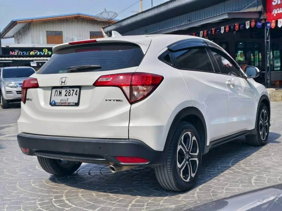 2016 Honda HR-V II 2