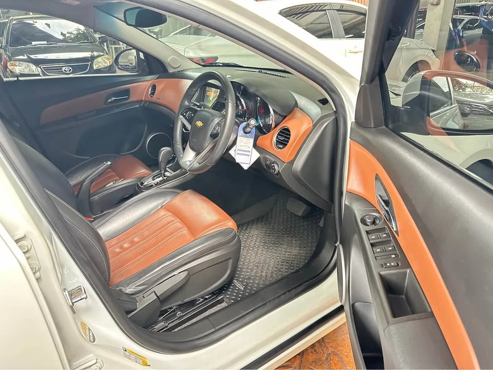 2015 Chevrolet Cruze I 2