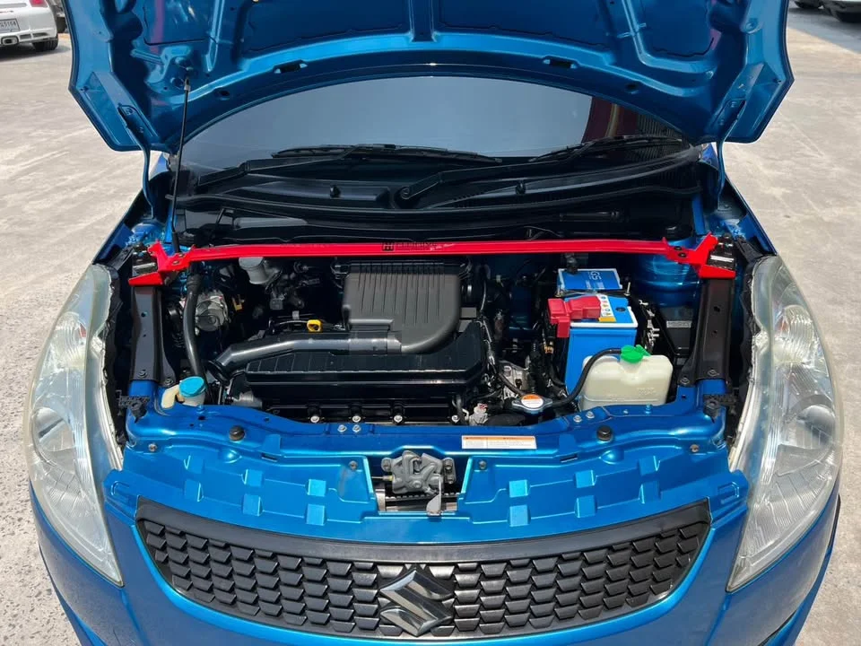 2014 Suzuki Swift II 3