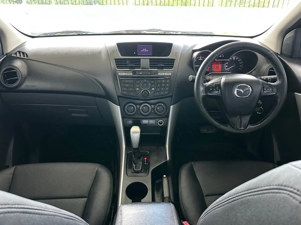 2013 Mazda BT-Series II 3