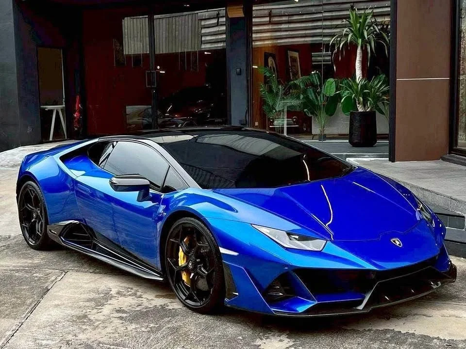 2021 Lamborghini Huracan 2