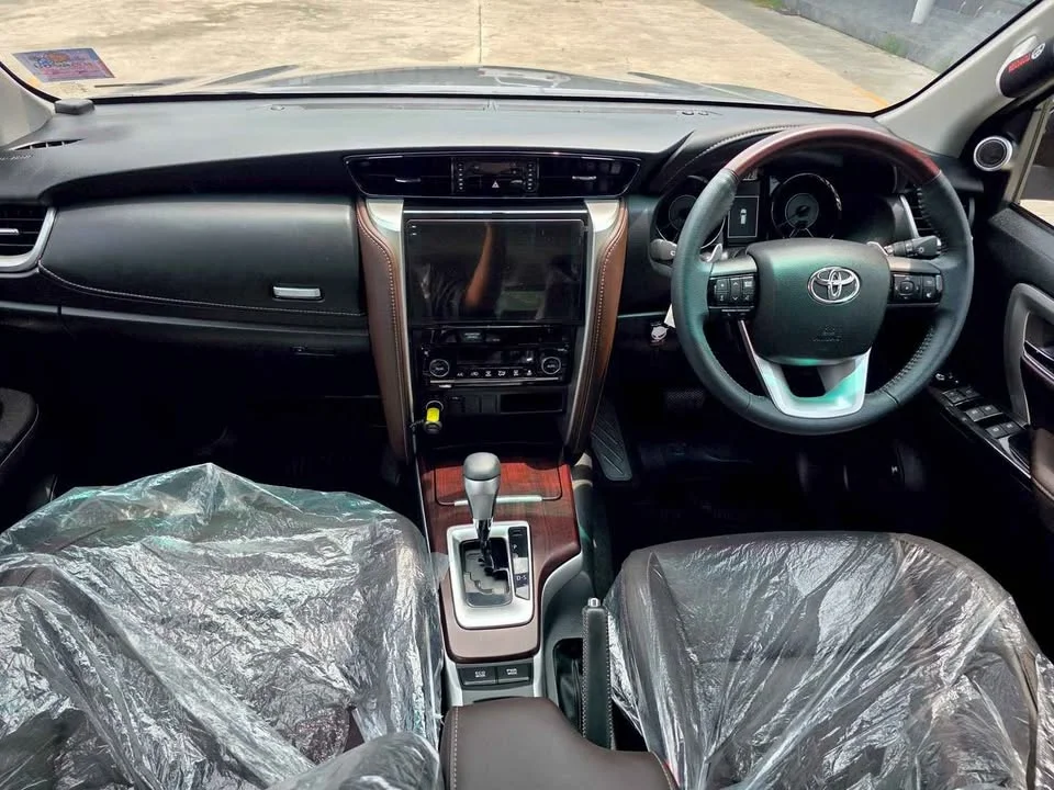 2019 Toyota Fortuner II 3