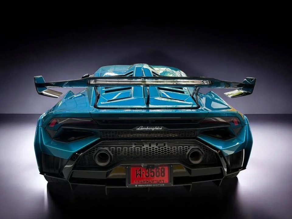 2022 Lamborghini Huracan 2