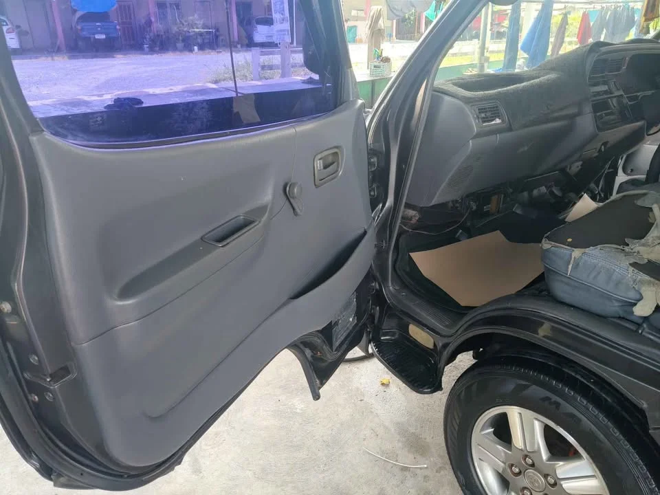 1994 Toyota Commuter IV (H100) 2