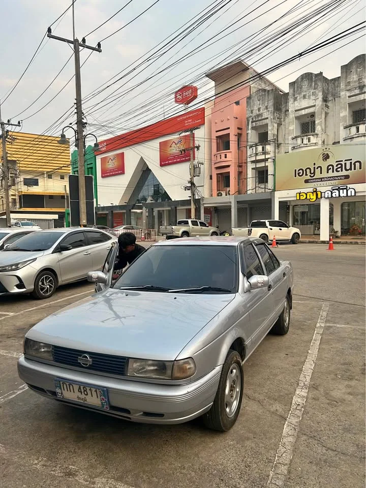 1998 Nissan Sentra III (B13) 3