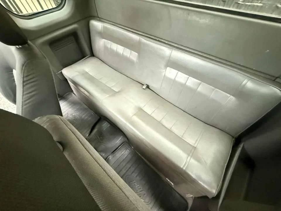 Mazda 2500 Fighter V 3