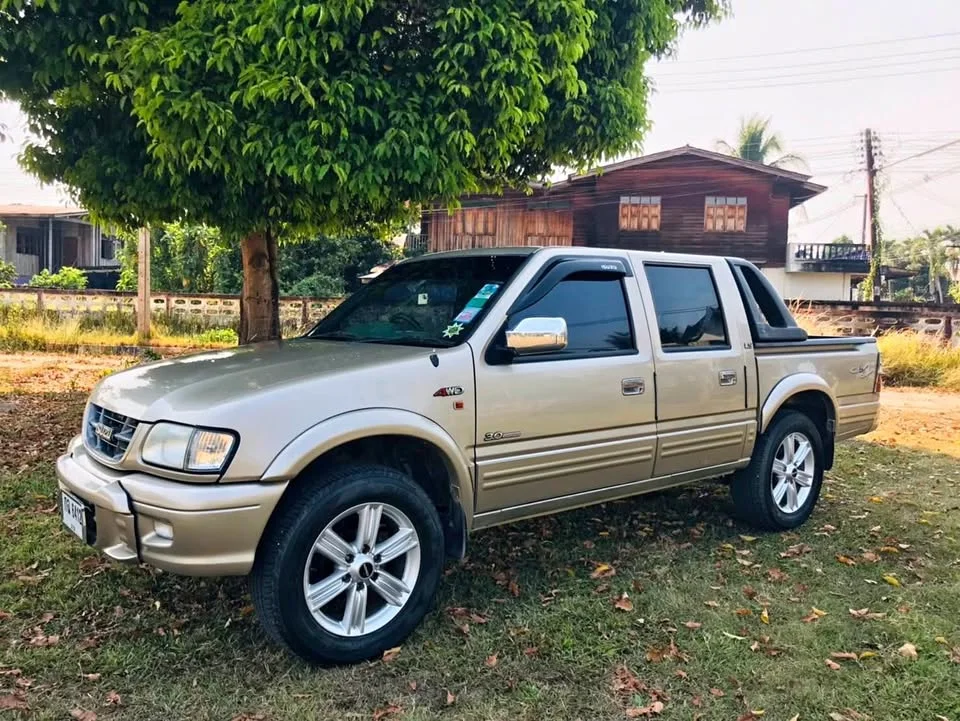 2001 Isuzu Faster Dragon Eyes III 2