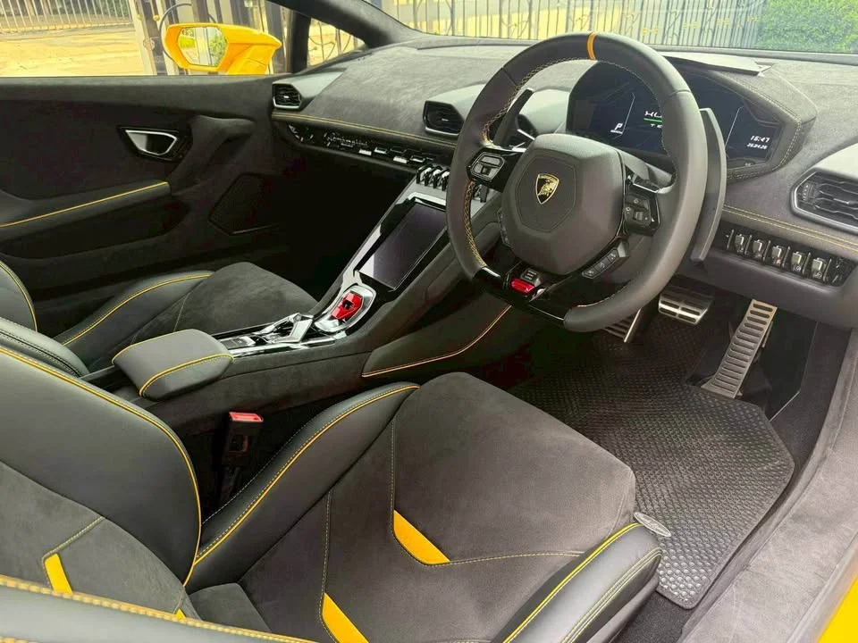 2024 Lamborghini Huracan 3
