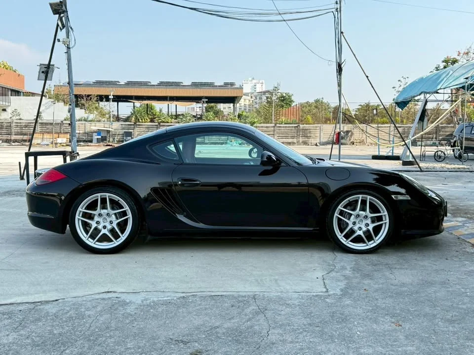 2010 Porsche Boxster and Cayman II 2