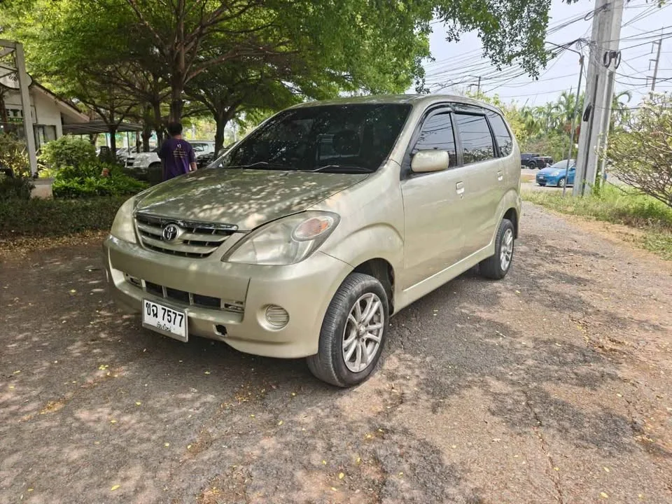 2004 Toyota Avanza I 3