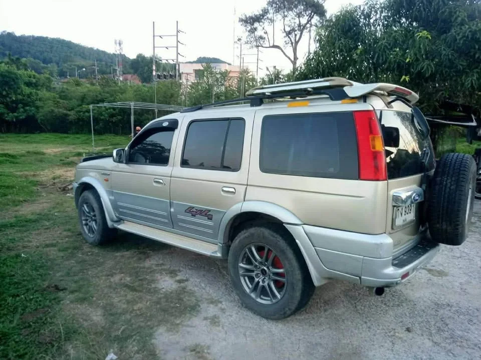 2003 Ford Everest I 3
