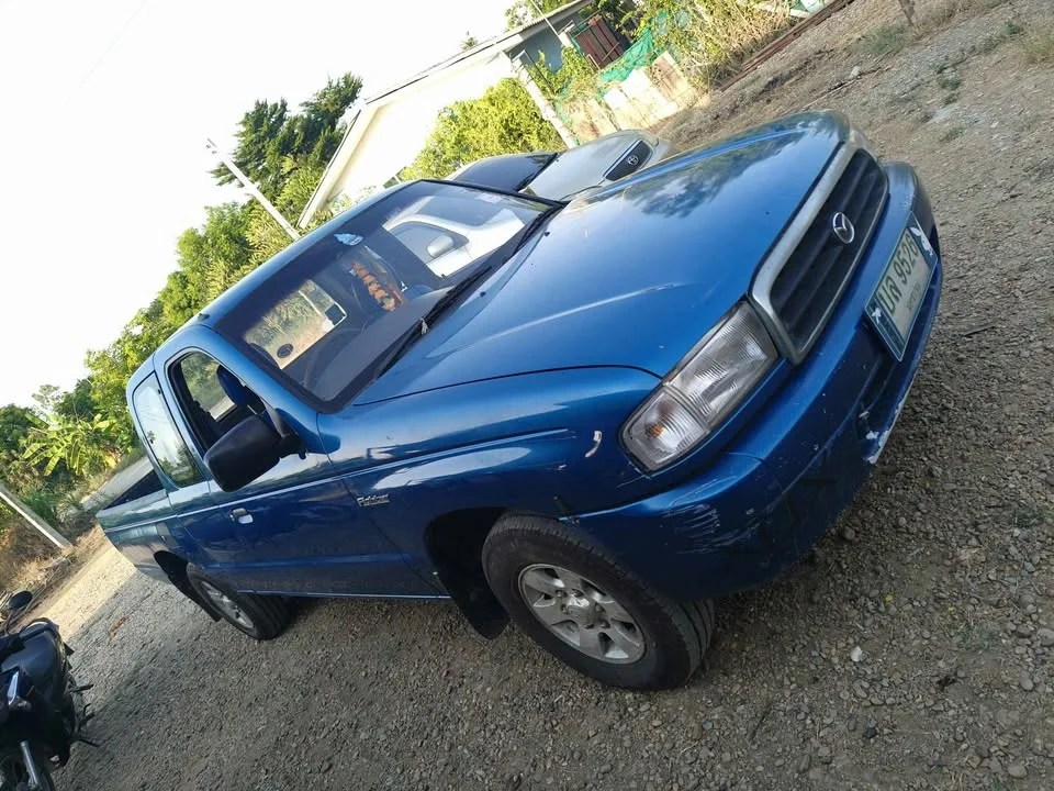 2000 Mazda 2500 Fighter V 2