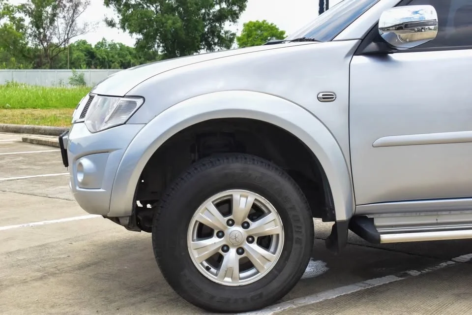 2013 Mitsubishi Triton IV 2