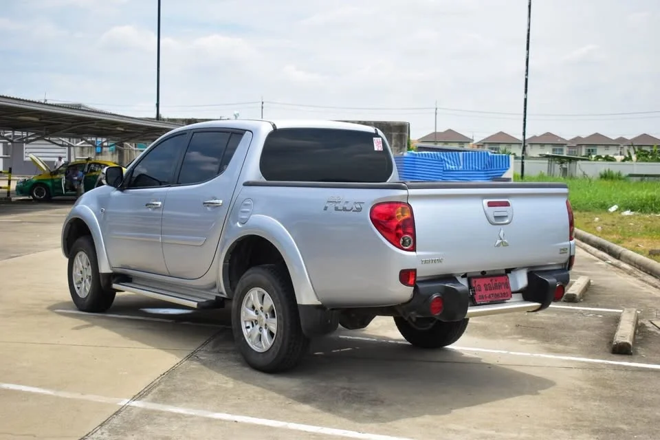 2013 Mitsubishi Triton IV 3