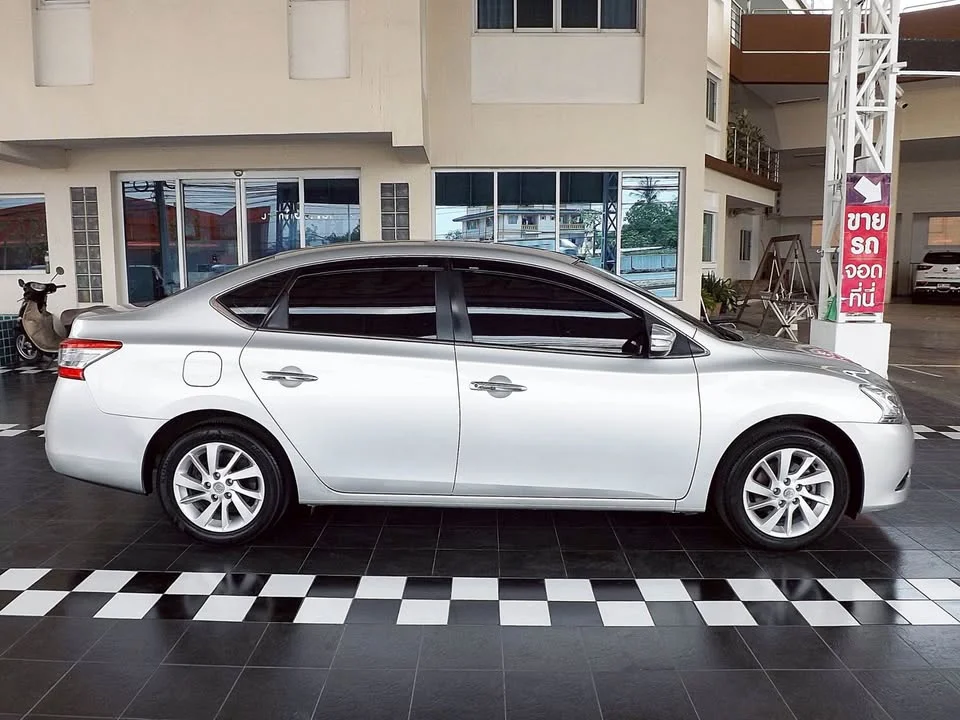 2013 Nissan Sylphy III (B17) 2