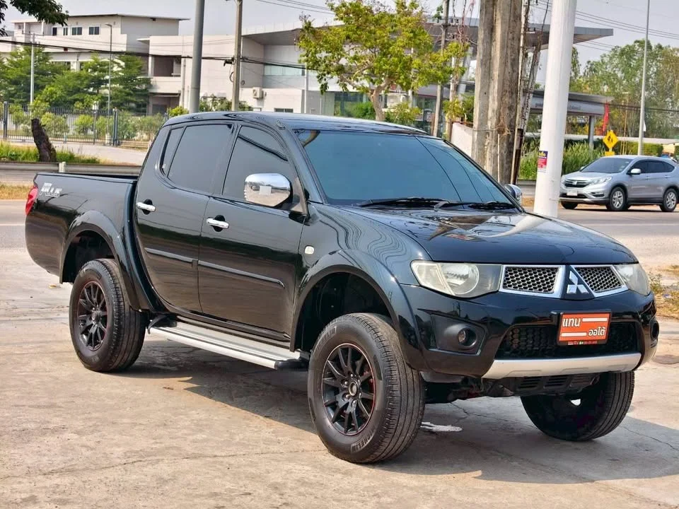 2012 Mitsubishi Triton IV 3