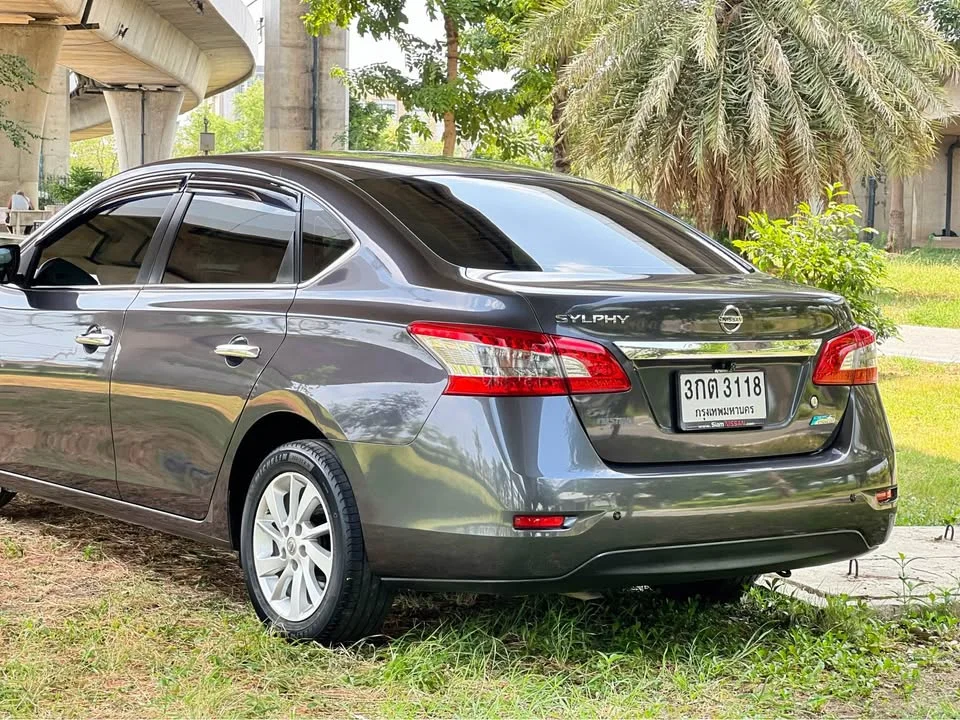 2014 Nissan Sylphy III (B17) 3