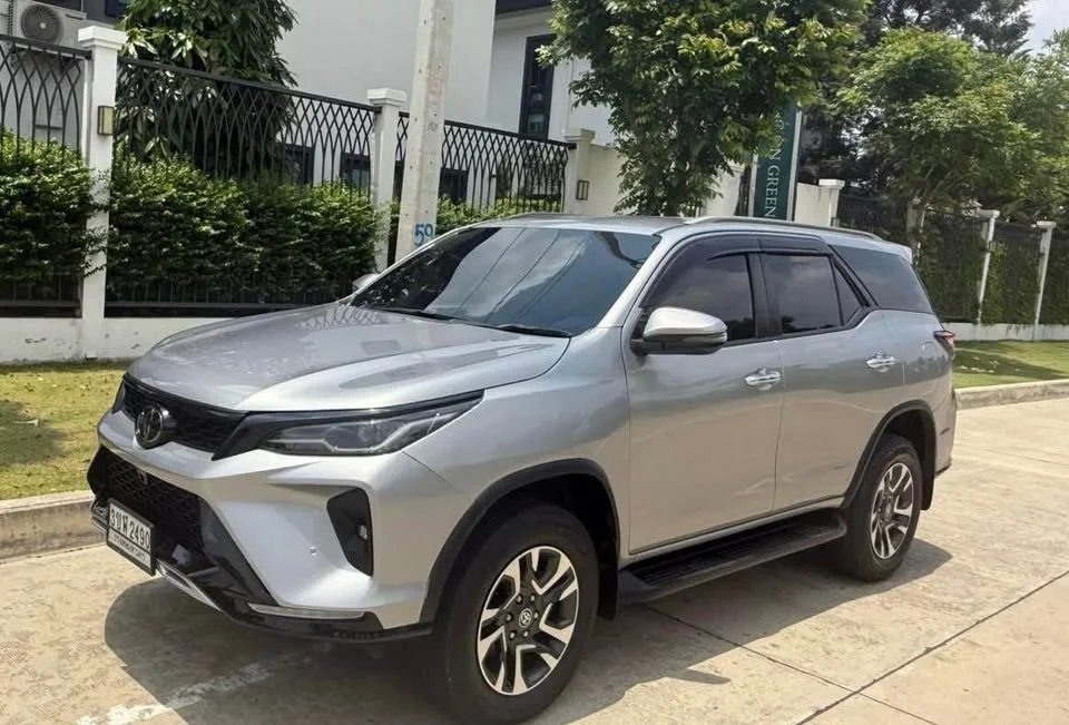 2022 Toyota Fortuner II 2