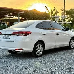 2018 Toyota Yaris ATIV III 2