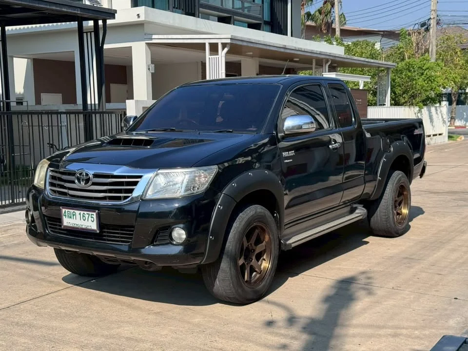2012 Toyota Hilux VII 2