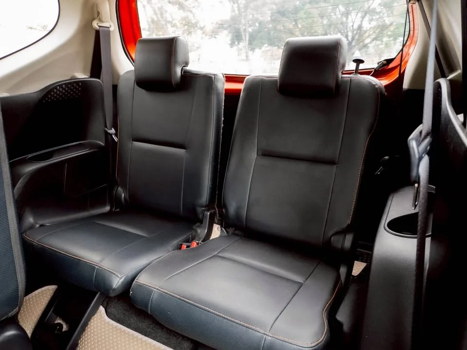 2017 Toyota Sienta II 2