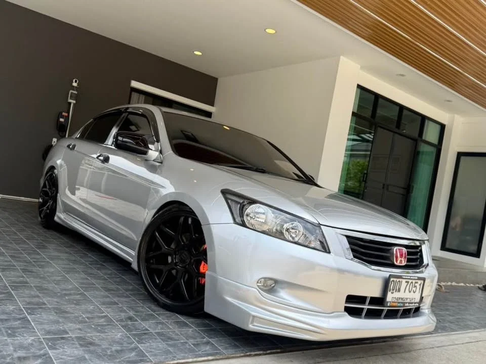 2010 Honda Accord VIII 3