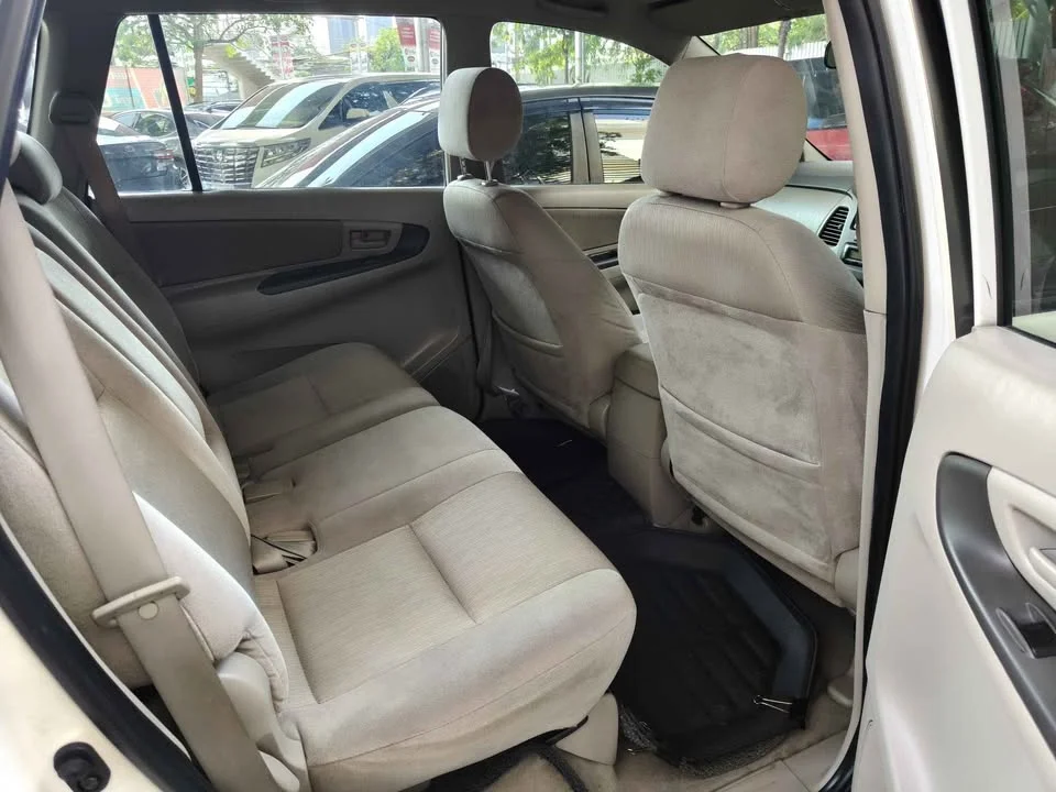 2011 Toyota Innova I 3